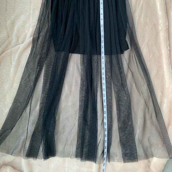Elegant fancy dress 2 in 1. with a tulle skirt (zip at back waist). Color: black - Picture 11 of 12